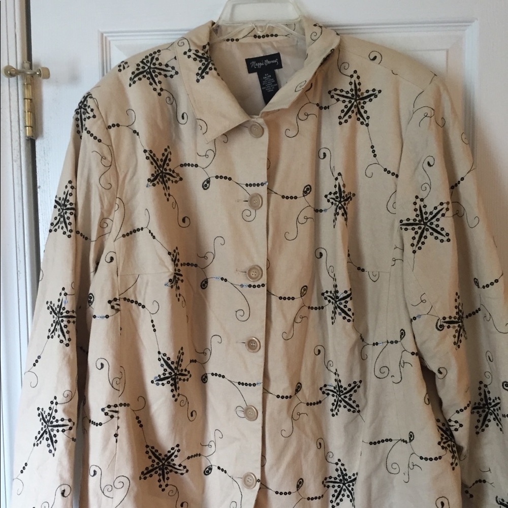 Gorgeous embroidered shirt-jacket with starfish